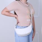 Bolsa Meia Lua Gorgurão – estilo e conforto em uma só peça 