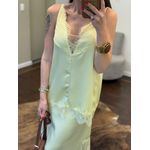 Regata Cetim e Renda Decote V - Amarela