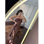 Vestido Tomara que Caia Babados e Fenda Alessandra - Marrom 