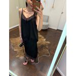 Saia Cetim e Renda Assimétrica - Preta