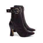 Bota Bico Fino Cano Médio Preto