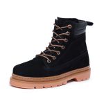 BOTA MASCULINA DE COURO NOBUCK PRETO