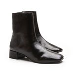 BOTA FEMININA CANO CURTO EM VERNIZ MOLHADO 159032-PRETO