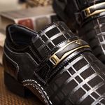 Sapato Social Masculino Calvest em Couro Preto Detalhado em Verniz 1930C592