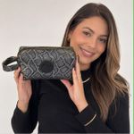Necessaire em Couro Animal Print Preta
