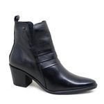 Bota Feminina Estilosa Macia Perlatto em Couro Preto
