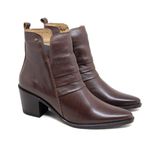 Bota Feminina Estilosa Macia Perlatto em Couro Terracota