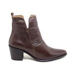 Bota Feminina Estilosa Macia Perlatto em Couro Terracota
