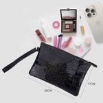 Bolsa Feminina Carteiro De Mão Festa Clutch Preta Zuí Brasil 