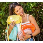 Bolsa Zuí Brasil Transversal Quadrada Branca Bolso