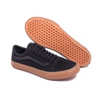 vans preto e caramelo