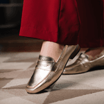 Sapato Social Feminino em Couro cor Dourado