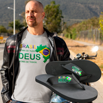 kit camiseta básica com chinelo flep flop Brasil acima de tudo e Deus acima de todos.