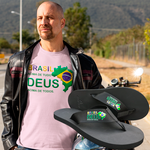 kit camiseta básica com chinelo flep flop Brasil acima de tudo e Deus acima de todos.