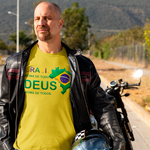 Camiseta Brasil acima de todos Deus acima de tudo.