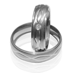 Aliança de Namoro em Aço Cirúrgico Anatômica 6mm com Infinito na Feminina 1 Pedra