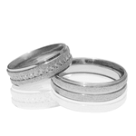 Aliança de Namoro Aço Cirúrgico Anatômica com 6mm Quadrada Diamantada na Feminina Toda Cravejada
