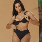 Biquíni Retrô com Calcinha Hot Pant