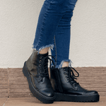 Bota Cano Curto, Carmen - Preta.