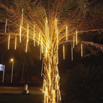 Cortina Chuva De Meteoro Snow Fall Led Branco Morno 2 Metros Com 8 Tubos Cada 50cm Bivolt Macho e Femea