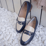 Loafer Feminino em Couro com fivela cor Azul Marinho