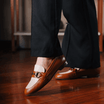 Loafer Feminino em Couro com fivela cor Caramelo