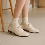Oxford Feminino Clássico em Couro Off White