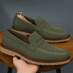 Mocassim Masculino Slip On Loafer Derby em Camurça Derby - Oliva