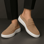 Mule Masculino Sola Alta Loafer Derby em Camurça - Bege