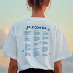 Camiseta Básica Deus Está Contigo