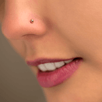 Piercing Bola para Nariz em Ouro 18K - 2,5mm