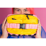 jubarte rosa claro e amarelo - centelhas + maqui nóbrega