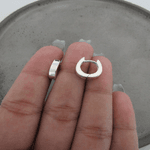 ARGOLINHA PEQUENA COM FIO QUADRADO ELETROFORMAÇÃO DE CLICK