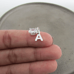 PINGENTE ZIRCÔNIA CRISTAL OVAL GALERIA E LETRA "A" LISA