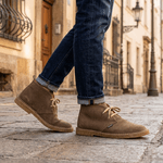 Bota Camping Rato em couro legitimo com solado crepe em borracha látex.