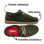 Sapato London Clássico Verde Musgo em couro, sola crepe em látex e palmilha anatômica.