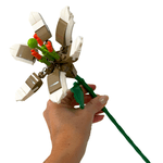 Flores Encantadas de Montar Bloxi - Lírio da Páscoa (97 peças)