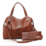 Kit bolsa grande e carteira couro legitimo croco caramelo ref:DM-01BCR