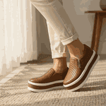 Tênis Zíper Slip Calce Facil Caramelo Detalhes Costura Frontal 