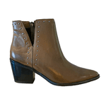 Bota Cano Curto Couro Marrom Tachas