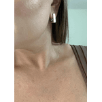 BRINCO ARGOLA RETANGULAR GR BANHADO A RÓDIO BRANCO
