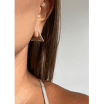 BRINCO ARGOLA TRIANGULAR BANHADO A RODIO BRANCO