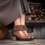 Bota Coturno Feminino Com Cano De Meia Canelada E Salto Médio ELT 9731B- Castanho