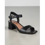 Sandália de Salto em Couro Preto