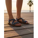 Sandália Rasteira em Couro Trama Azul