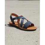 Sandália Rasteira em Couro Trama Azul