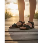 Sandália Rasteira em Couro Preto