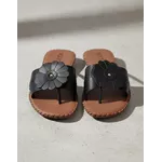 Sandália Rasteira em Couro Preto