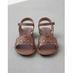 Sandália Rasteira em Couro Conhaque