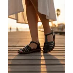 Sandália Rasteira em Couro Preto